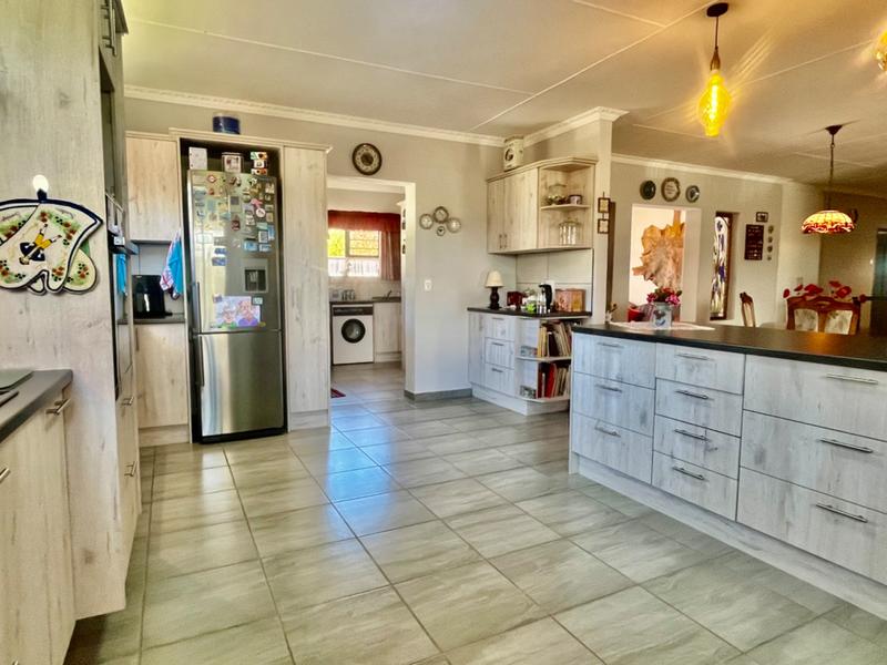 3 Bedroom Property for Sale in Fraaiuitsig Western Cape